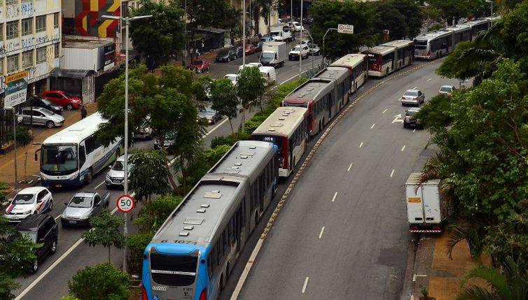 Capital paulista recebe propostas para edital de linhas de ônibus