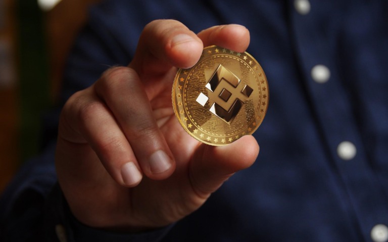 Investidores monitoram atentamente o crescimento da BNB e da Solana, enquanto aguardam os potenciais lucros do NuggetRush - NuggetRush