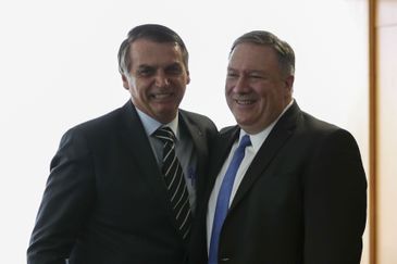 Bolsonaro reitera intenção de retirar Brasil do pacto de migrações