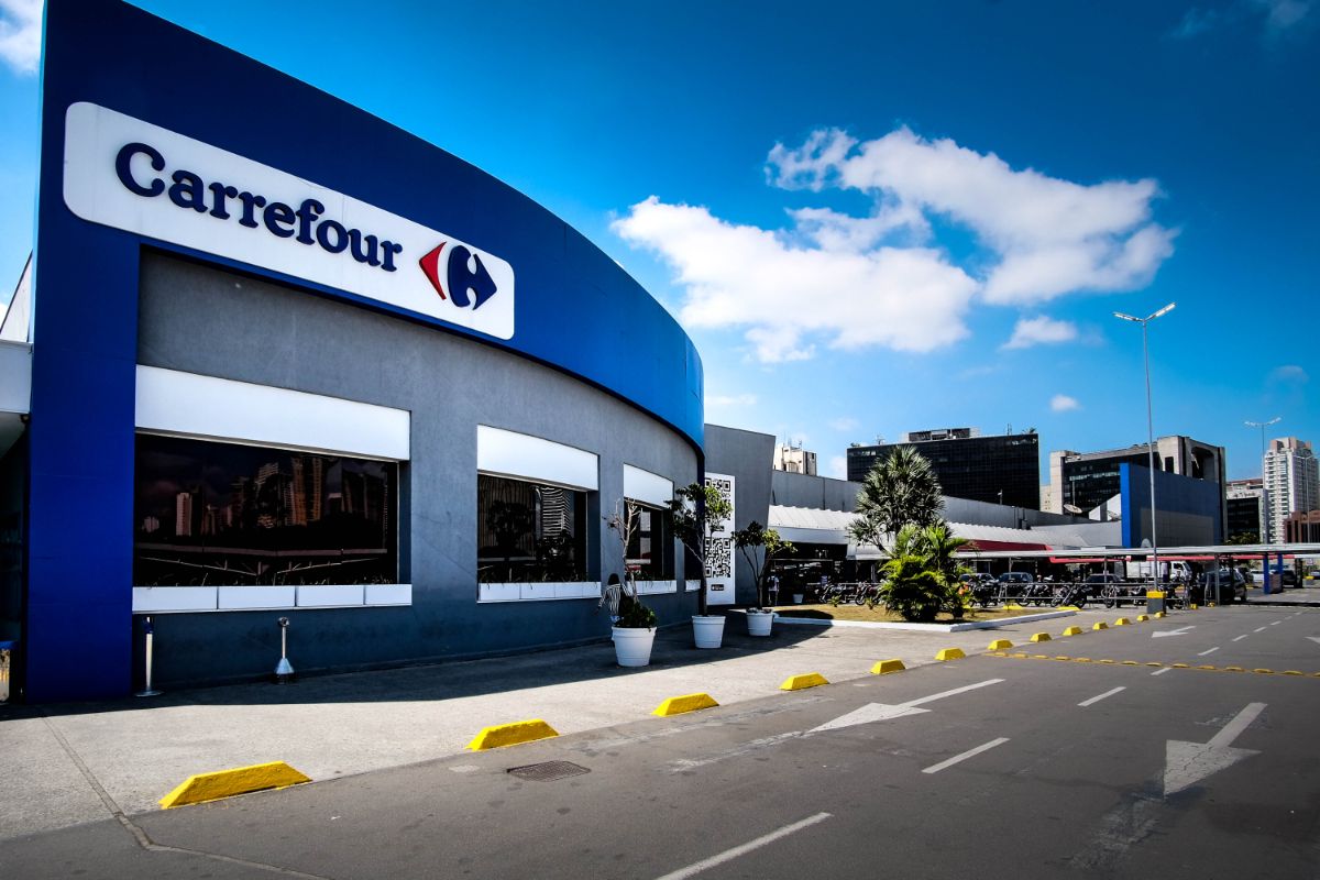 Informações sobre Carrefour (CRFB3)