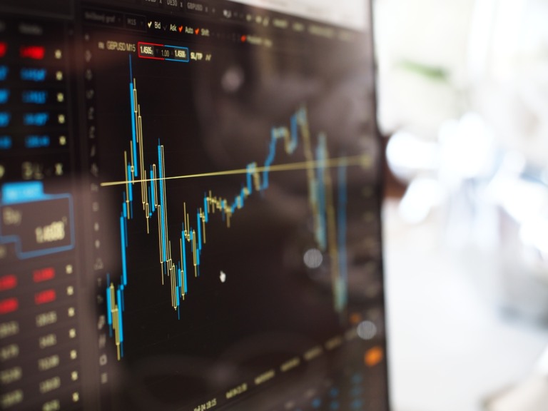 Uma história tridimensional das ações da Petrobras