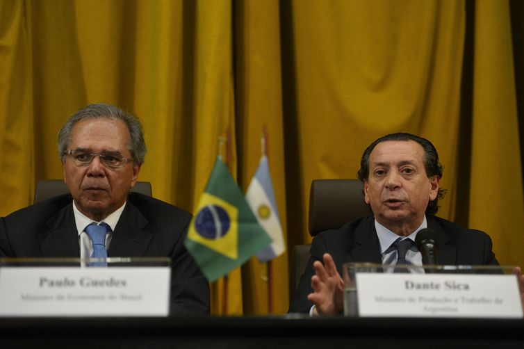 Brasil e Argentina assinam acordo automotivo no âmbito do Mercosul Brasil e Argentina assinam acordo automotivo no âmbito do Mercosul