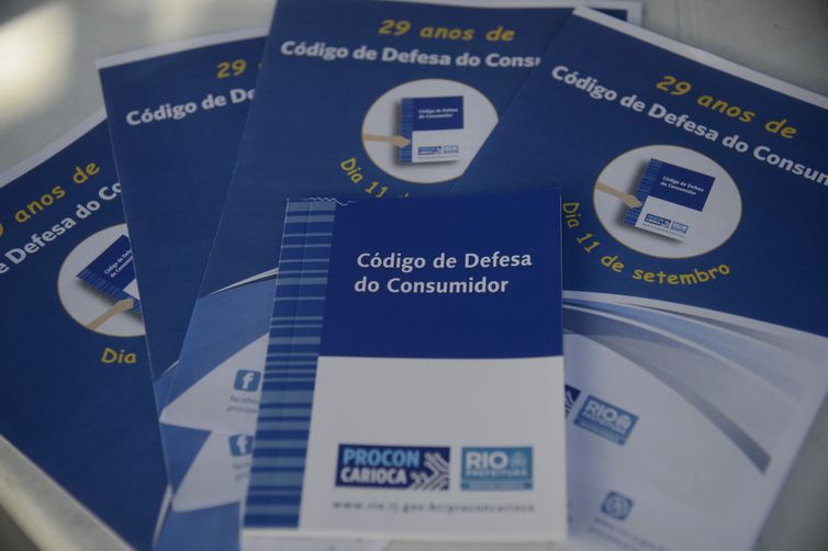 Procon Carioca faz mutirão para renegociar dívidas Procon Carioca faz mutirão para renegociar dívidas