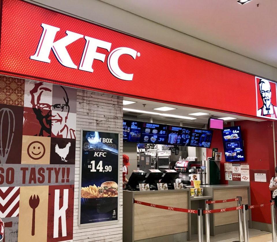 KFC: unidade da franquia - Reprodução: Guia do Investidor KFC: unidade da franquia - Reprodução: Guia do Investidor