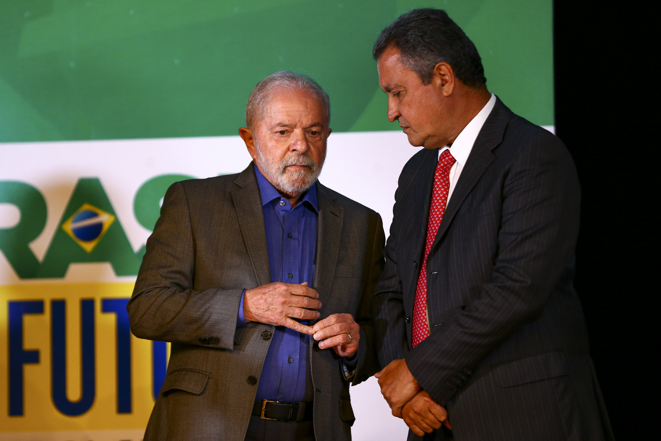 O presidente Luiz Inácio Lula da Silva (PT) e o ministro-chefe da Casa Civil, Rui Costa (PT) - Marcelo Camargo, para a Agência Brasil