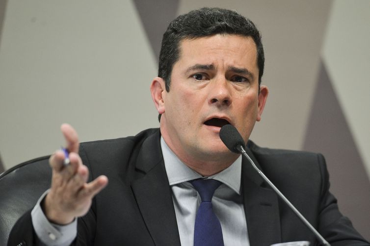Moro afirma que modelo processual brasileiro exige parcimônia de juiz