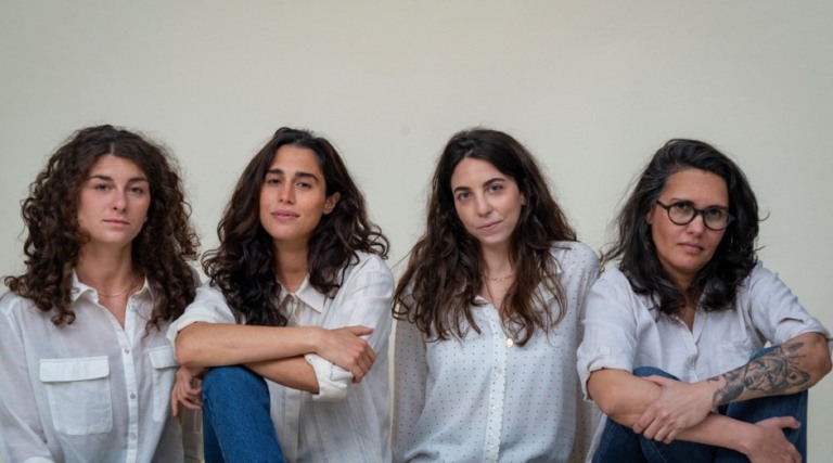 Giovanna Sasso, Natalie Zarzur, Rafaela Frankenthal e Claudia Farias, fundadoras da SafeSpace - Foto: Victoria Manzoli/Divulgação Giovanna Sasso, Natalie Zarzur, Rafaela Frankenthal e Claudia Farias, fundadoras da SafeSpace - Foto: Victoria Manzoli/Divulgação
