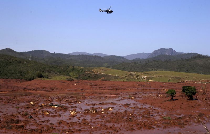 Reuters. Distrito de Bento Rodrigues, em Mariana (MG), após rompimento de barragem da Samarco, 06/11/2015 - REUTERS/Ricardo Moraes