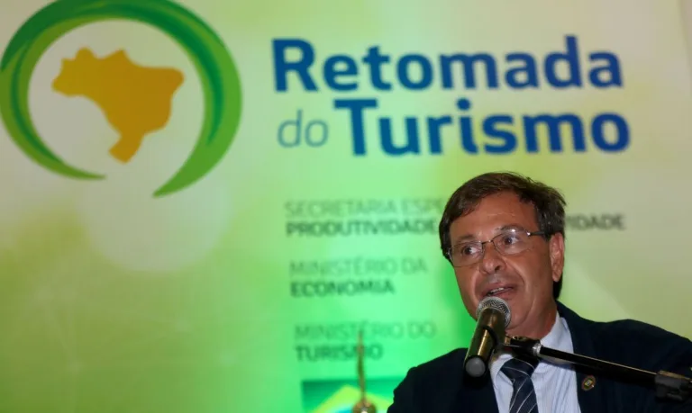 Lançamento do Guia de Retomada Econômica do Turismo no Brasil. Ministro do Turismo, Gilson Machado.