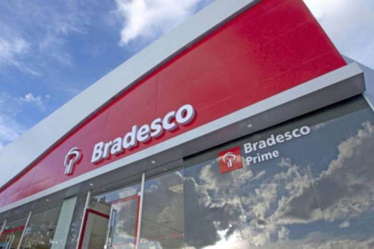 Bradesco mantém previsão do PIB para este ano e eleva projeções para 2026