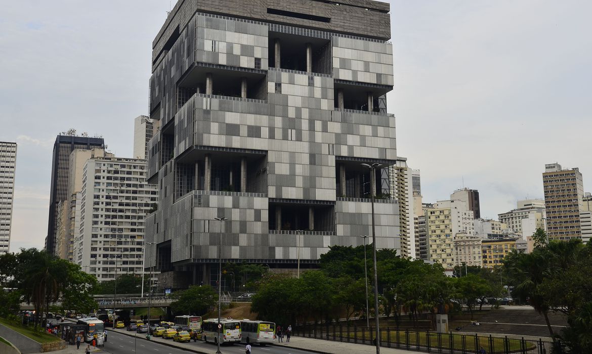 Edifício sede da Petrobras na Avenida Chile, centro da cidade.