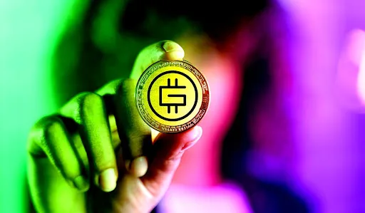 O que é GMT criptomoeda? Vale a pena investir?