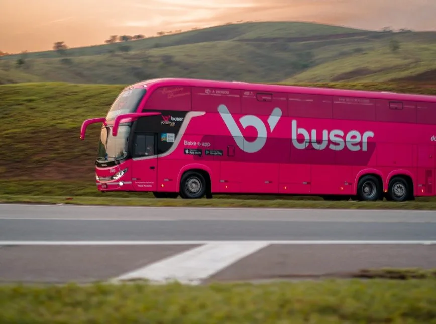 Buser, startup de viagens de ônibus, recebe investimento de R$ 700 milhões