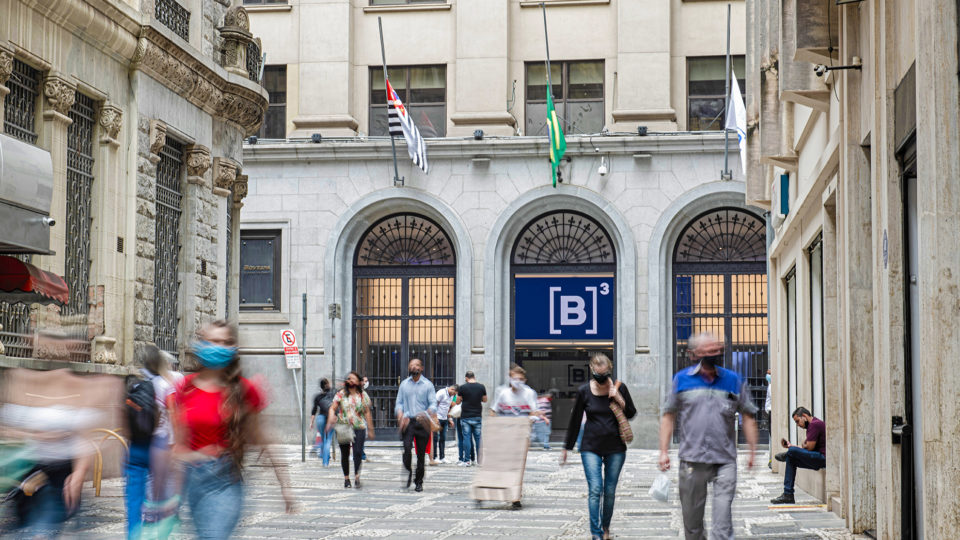 B3 EM TEMPO REAL: Fique por dentro de tudo o que influencia a Bolsa nesta terça-feira (14) B3 EM TEMPO REAL: Fique por dentro de tudo o que influencia a Bolsa nesta terça-feira (14)
