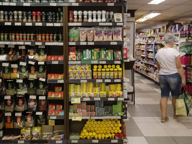 Supermercado na zona sul do Rio de Janeiro.