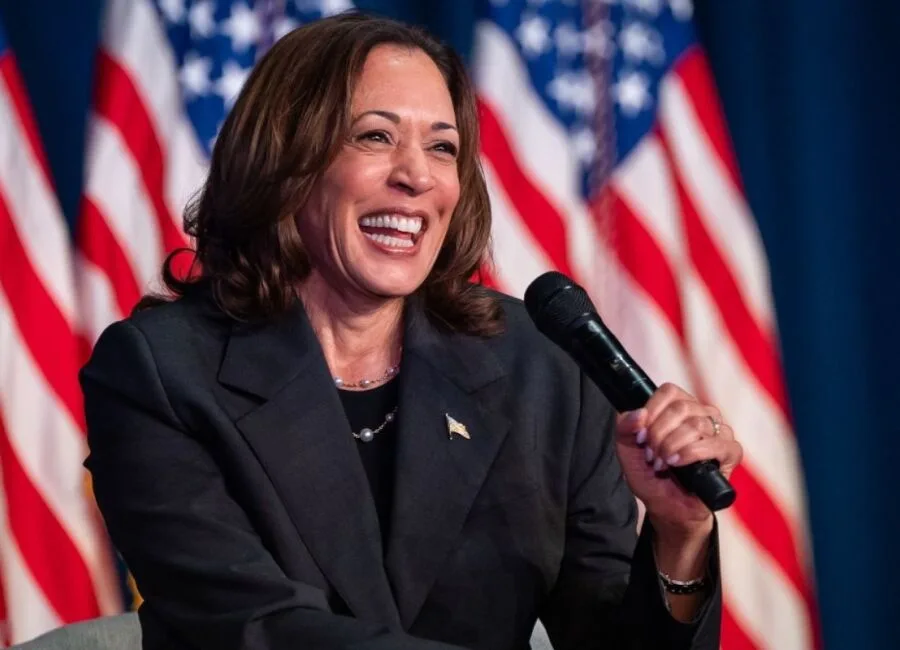 Campanha de Kamala Harris alcança marca de US$ 1 bilhão em arrecadação