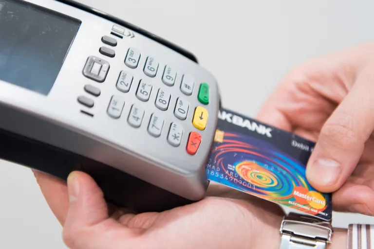 Como dados de recebíveis de cartão podem revolucionar o crédito para PJs