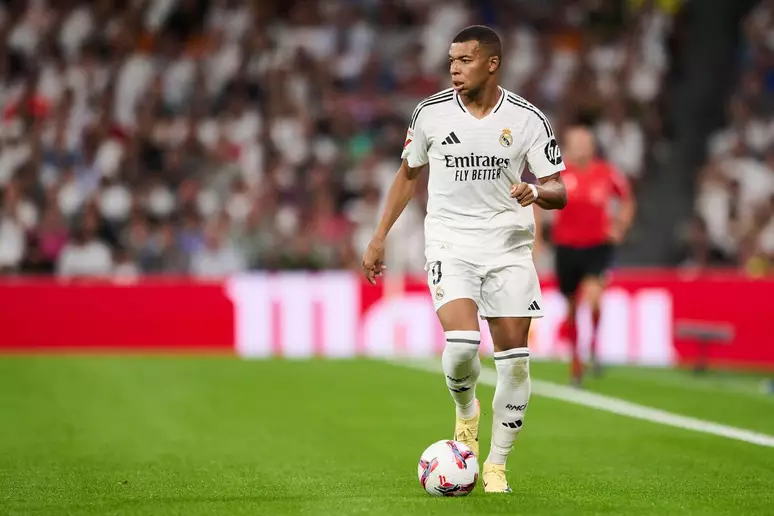 Kylian Mbappé (Real Madrid) em ação durante a partida contra o Real Betis, em 1º de setembro de 2024.