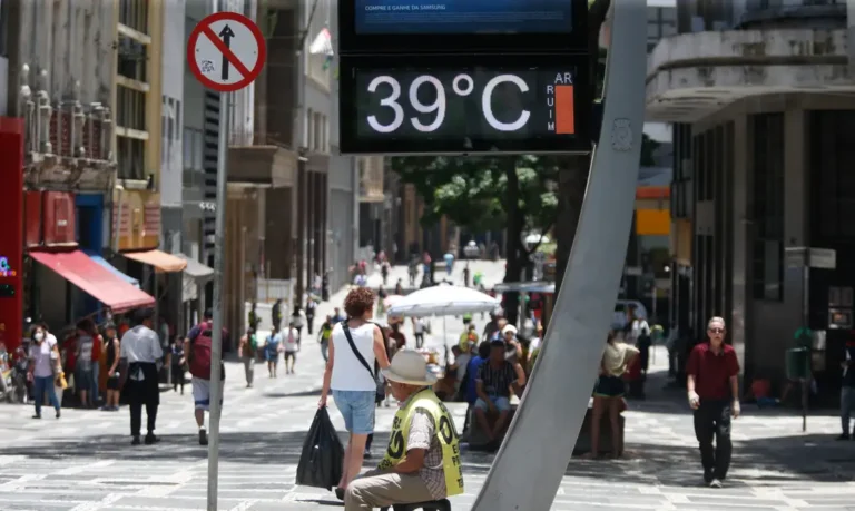 Termômetro de rua, Calor