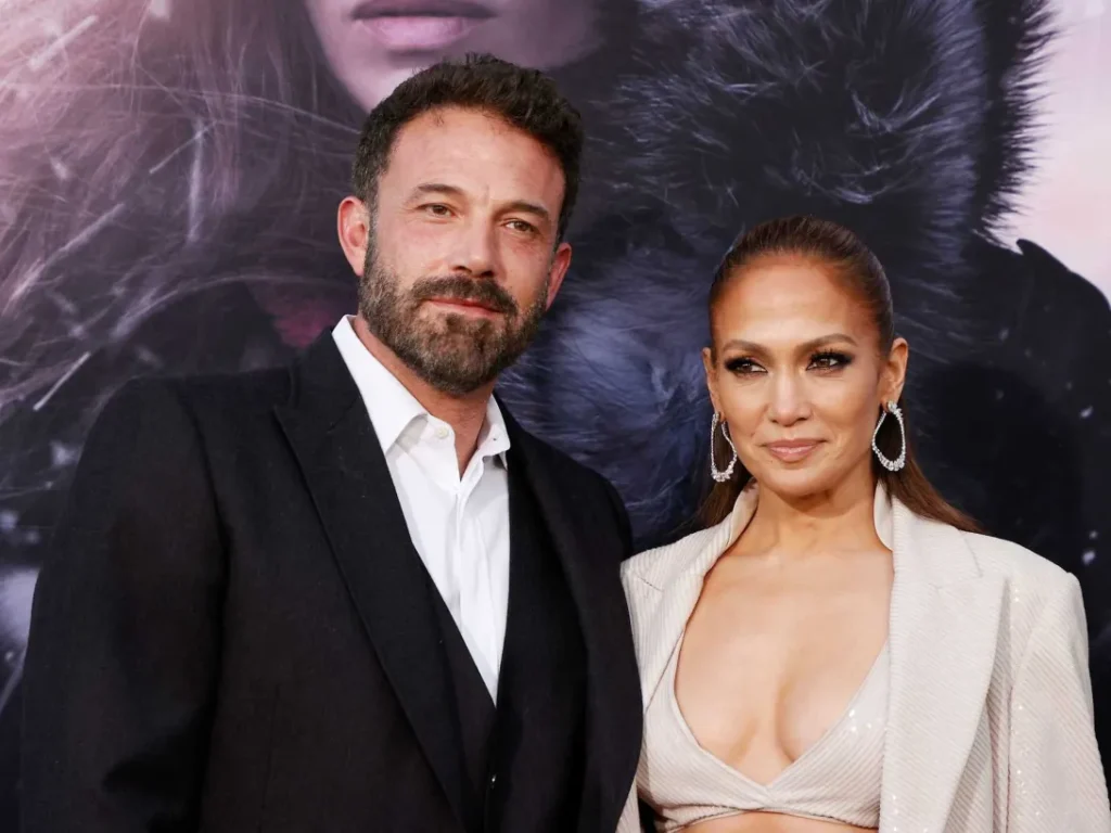 Jennifer Lopez reflete sobre sua jornada após divórcio de Ben Affleck, revelando desafios emocionais e nova perspectiva sobre independência e felicidade