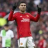 Manchester United goleia com dois gols de Casemiro