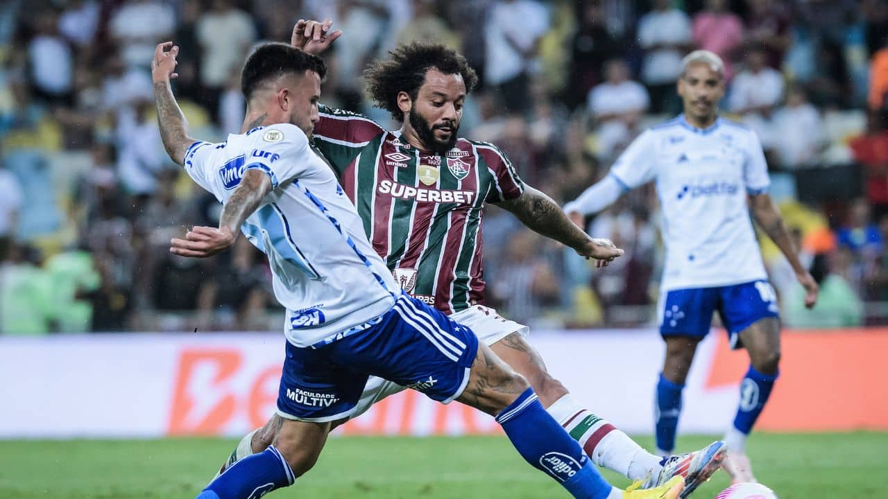 Fluminense vence Cruzeiro e escapa da zona de rebaixamento