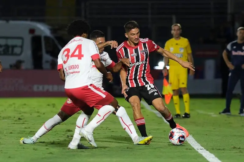 Red Bull Bragantino e São Paulo pelo Brasileirão