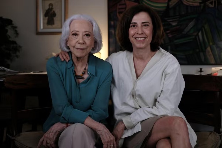 Fernanda Montenegro comemora vitória da filha Fernanda Torres: "É ela!"