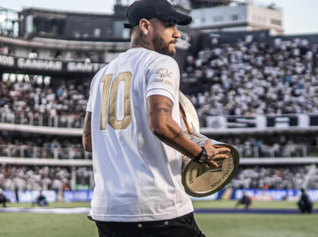 Neymar está de volta ao Santos