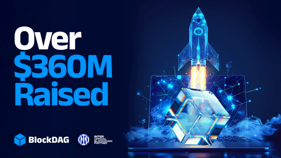 Imagem promocional da BlockDAG com texto “Over $360M Raised”, mostrando um foguete decolando de um laptop e um cubo translúcido à frente, simbolizando crescimento e inovação no mercado de criptomoedas.