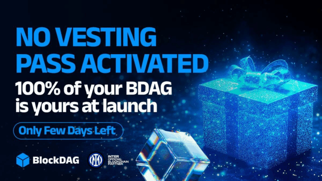 Imagem promocional da BlockDAG destacando a ativação do BEAT VESTING, com mensagem "100% do seu BDAG é seu no lançamento" ao lado de um presente brilhante e cubos translúcidos em um fundo digital azul.