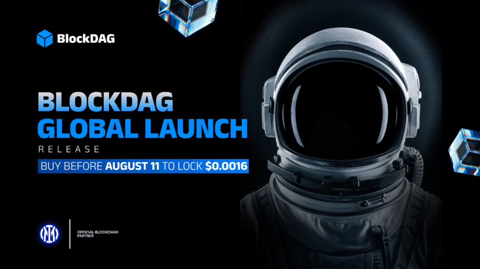 Imagem promocional do lançamento global do BlockDAG, com um astronauta em traje espacial e elementos 3D de blocos, exibindo a mensagem “Buy before August 11 to lock $0.0016” e o logotipo de parceiro oficial de blockchain.