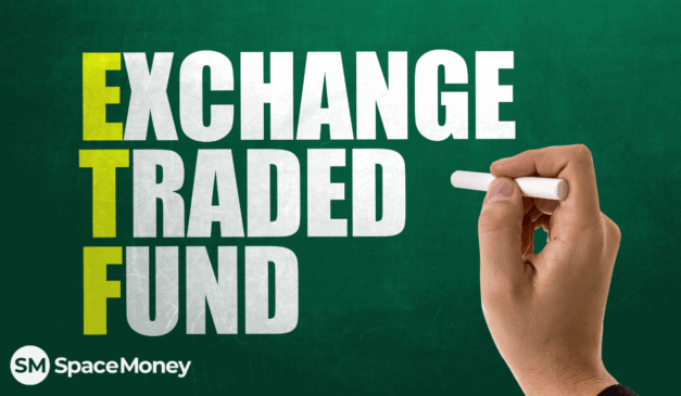 Comparação entre ETFs Irlandeses e ETFs Americanos mostrando que apenas os ETFs dos EUA permitem estratégias como Covered Call e Wheel para gerar renda passiva em dólar.