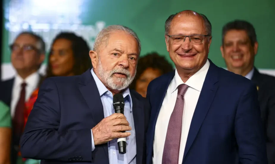 Lula e Alckmin discutem pacote do governo contra tarifas dos EUA Lula e Alckmin discutem pacote do governo contra tarifas dos EUA