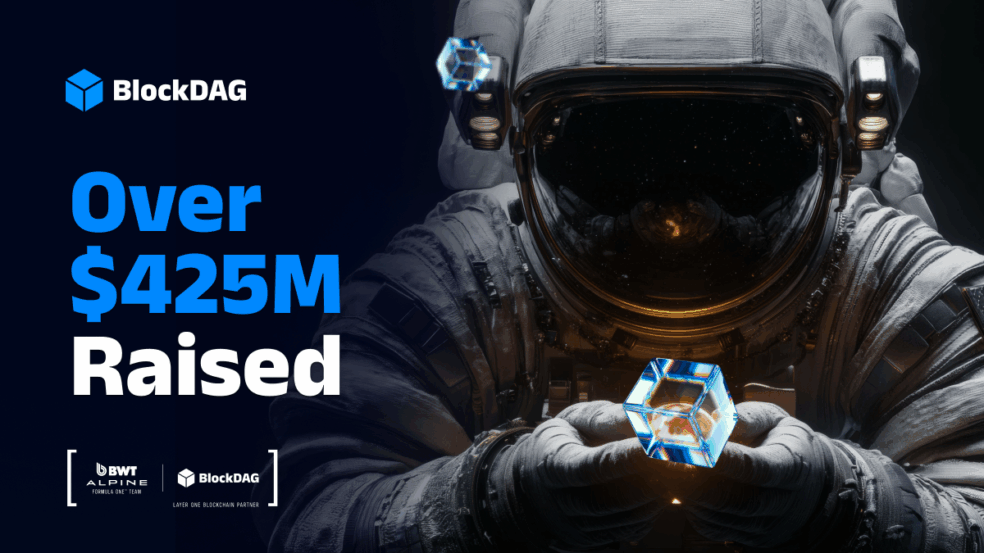 Astronauta segurando cubo representando a BlockDAG e o marco de US$ 425 milhões arrecadados