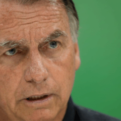 ex-presidente durante coletiva, em imagem ilustrativa sobre julgamento do STF