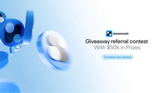 Imagem promocional da Dreamcash anunciando o concurso de indicações com US$ 50 mil em prêmios, exibindo elementos azuis flutuantes e o logotipo da marca.