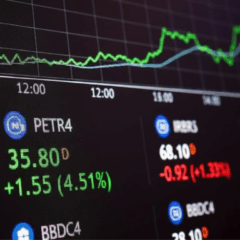 Tela com cotações da B3 destacando alta do Ibovespa e valorização das ações.