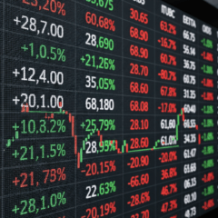 Painel do Ibovespa em queda com destaque para Vale; dólar a R$ 5,39.