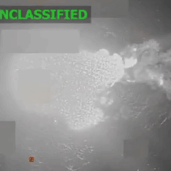 Imagem térmica mostra ataque dos EUA a embarcação no Caribe.