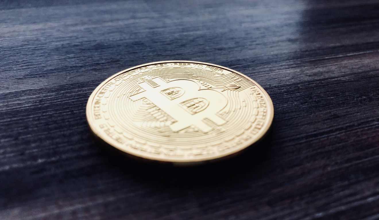 Bitcoin sendo negociado a US$ 88.200 em cenário de volatilidade no mercado cripto. Bitcoin sendo negociado a US$ 88.200 em cenário de volatilidade no mercado cripto.