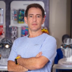 Speedo avan&ccedil;a 15% em 2025 e acelera expans&atilde;o multissegmento no mercado esportivo