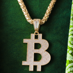 Bitcoin acima de US$ 97 mil impulsiona alta do mercado cripto