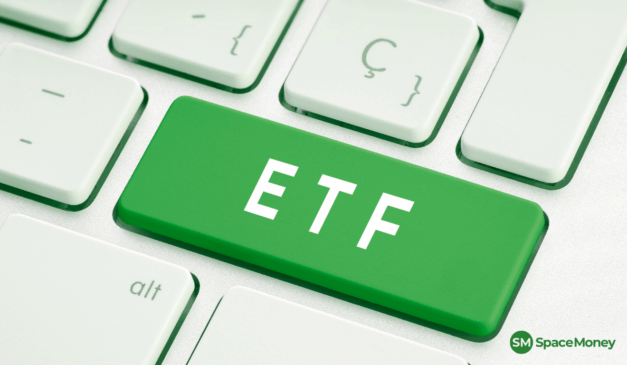 Tecla ETF em teclado simbolizando investimentos em fundos de índice